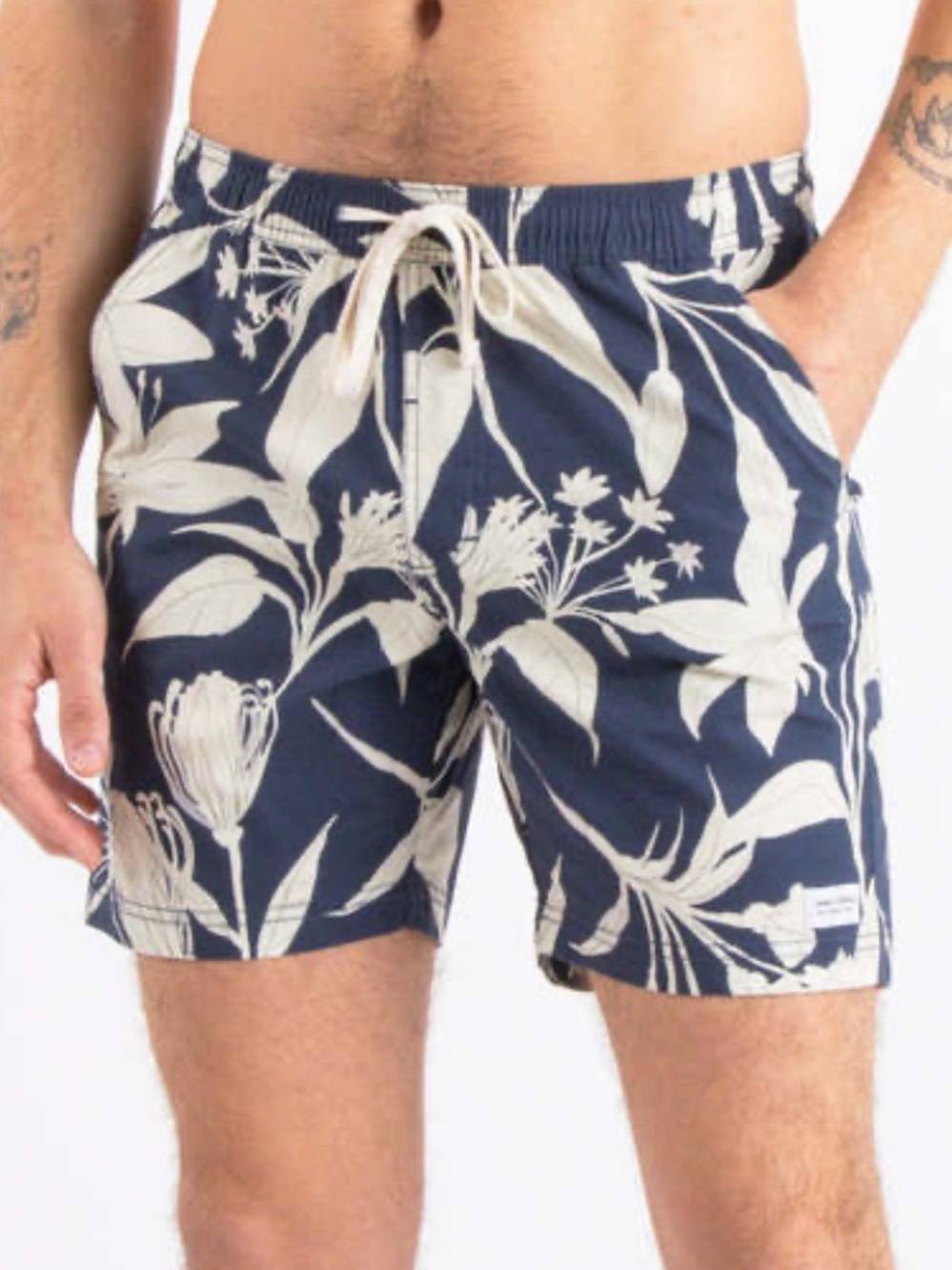 BANKS JOURNAL Men's Navy Floral Swim Trunks - Sz M